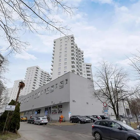 Komfortowy Z Parkingiem I Balkonem By Renters Kattowitz