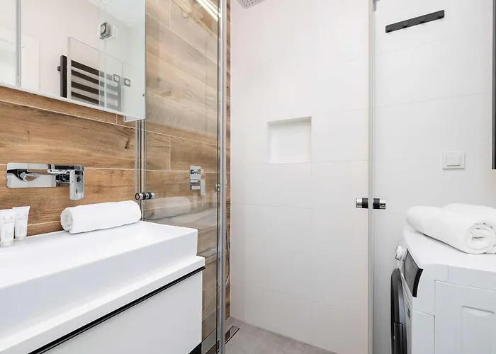 Apartmán Komfortowy Z Parkingiem I Balkonem By Renters Katovice