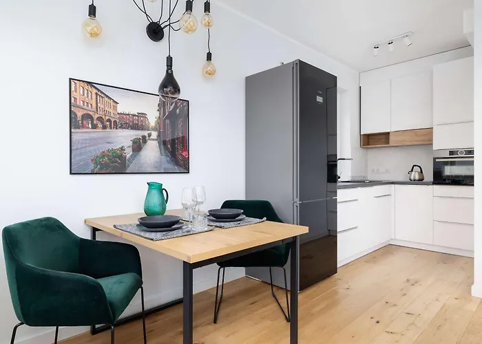 Komfortowy Z Parkingiem I Balkonem By Renters